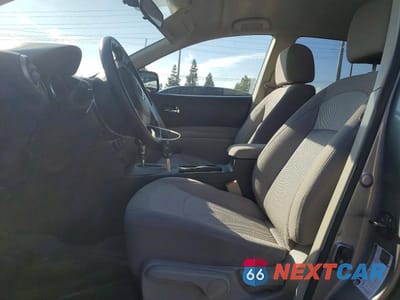 Zdjęcie 7 z 12 samochodu: 2010 NISSAN ROGUE VIN:JN8AS5MT1AW029882 - miniatura