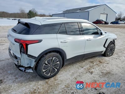 Trzecie zdjęcie samochodu z tyłu: 2024 CHEVROLET BLAZER 2LT VIN:3GNKDBRJ9RS292782 - miniatura