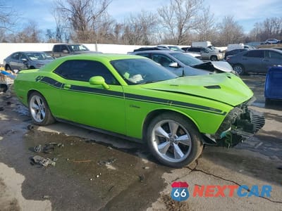 Czwarte zdjęcie samochodu z boku: 2015 DODGE CHALLENGER SXT PLUS VIN:2C3CDZBT8FH794140 - miniatura