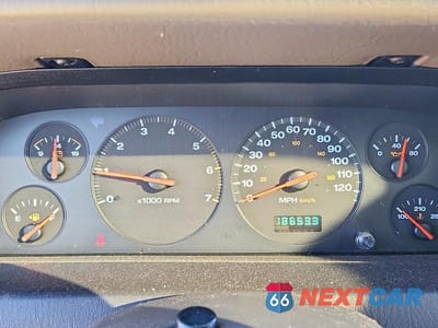 Zdjęcie 9 z 12 samochodu: 2000 JEEP GRAND CHEROKEE LAREDO VIN:1J4G248SXYC344252 - miniatura