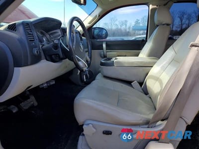 Zdjęcie 7 z 12 samochodu: 2008 CHEVROLET SILVERADO K1500 VIN:1GCEK19048Z149852 - miniatura