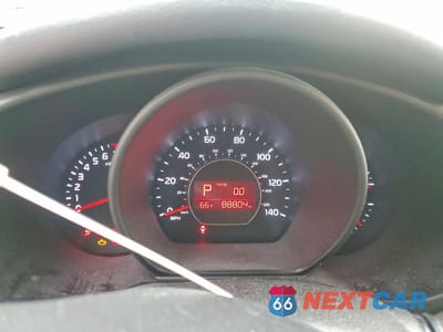 Zdjęcie 9 z 11 samochodu: 2017 KIA SOUL + VIN:KNDJP3A5XH7493538 - miniatura