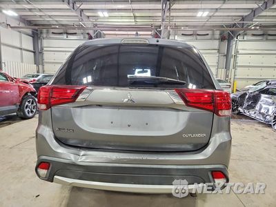 Zdjęcie 6 z 13 samochodu: 2018 MITSUBISHI OUTLANDER ES VIN:JA4AD2A30JJ003998 - miniatura