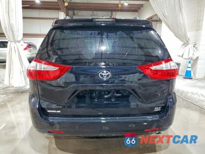 Zdjęcie 6 z 13 samochodu: 2018 TOYOTA SIENNA XLE PREMIUM 7-PASSENGER VIN:5TDDZ3DC7JS190567 - miniatura