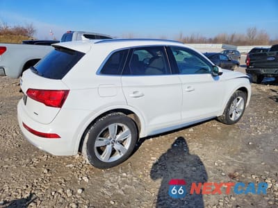 Trzecie zdjęcie samochodu z tyłu: 2019 AUDI Q5 PREMIUM VIN:WA1ANAFY6K2087123 - miniatura