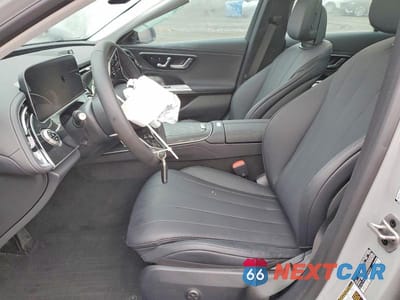 Zdjęcie 7 z 11 samochodu: 2026 MERCEDES-BENZ E 350 4MATIC VIN:W1KLF4HB5TA240531 - miniatura