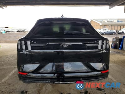 Zdjęcie 6 z 13 samochodu: 2023 FORD MUSTANG MACH-E PREMIUM VIN:3FMTK3SU9PMA97596 - miniatura