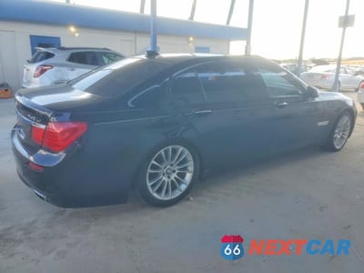 Trzecie zdjęcie samochodu z tyłu: 2014 BMW 740 LI VIN:WBAYE4C52ED138266 - miniatura