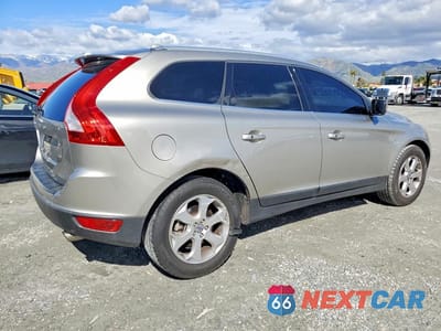 Trzecie zdjęcie samochodu z tyłu: 2011 VOLVO XC60 3.2 VIN:YV4940DL2B2210488 - miniatura