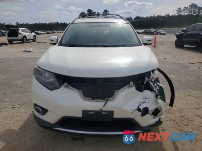 Piąte zdjęcie samochodu w środku: 2016 NISSAN ROGUE S VIN:5N1AT2MT4GC885903 - miniatura