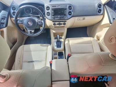 Zdjęcie 8 z 12 samochodu: 2013 VOLKSWAGEN TIGUAN S VIN:WVGAV3AXXDW587504 - miniatura