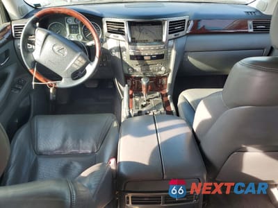 Zdjęcie 8 z 13 samochodu: 2009 LEXUS LX 570 VIN:JTJHY00W994019181 - miniatura