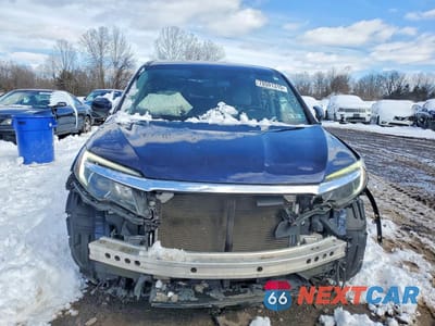 Piąte zdjęcie samochodu w środku: 2017 HONDA PILOT EXL VIN:5FNYF6H57HB100517 - miniatura