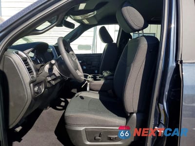 Zdjęcie 7 z 13 samochodu: 2026 RAM 2500 BIG HORN VIN:3C6UR5DJ1TG199297 - miniatura