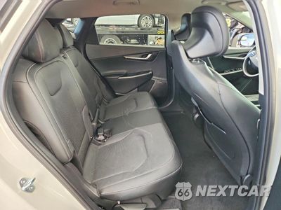 Zdjęcie 10 z 12 samochodu: 2024 KIA EV6 VIN:KNDC34LA3R5622012 - miniatura