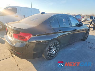 Trzecie zdjęcie samochodu z tyłu: 2016 BMW 320 I VIN:WBA8A9C57GK616737 - miniatura