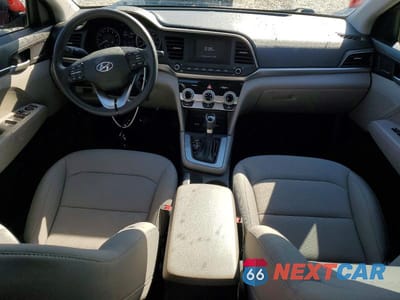 Zdjęcie 8 z 13 samochodu: 2019 HYUNDAI ELANTRA SE VIN:KMHD74LF2KU816574 - miniatura