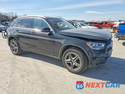 Czwarte zdjęcie samochodu z boku: 2021 MERCEDES-BENZ GLC 300 4MATIC VIN:W1N0G8EB7MV311642 - miniatura