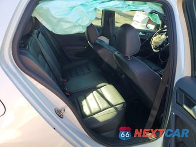 Zdjęcie 10 z 11 samochodu: 2016 VOLKSWAGEN GOLF R VIN:WVWUF7AU1GW079745 - miniatura