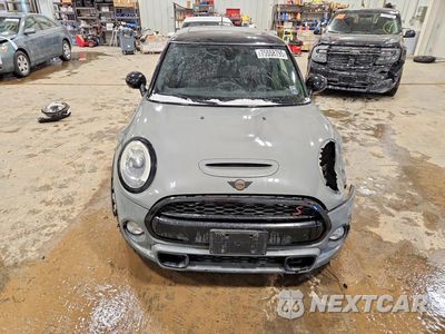 Piąte zdjęcie samochodu w środku: 2018 MINI COOPER S VIN:WMWXP7C51J2A46808 - miniatura