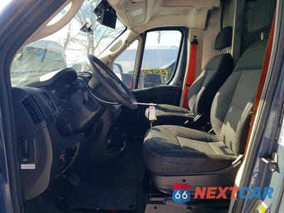 Zdjęcie 7 z 13 samochodu: 2020 RAM PROMASTER 3500 DELIVERY VAN VIN:3C6URVJG6LE132182 - miniatura