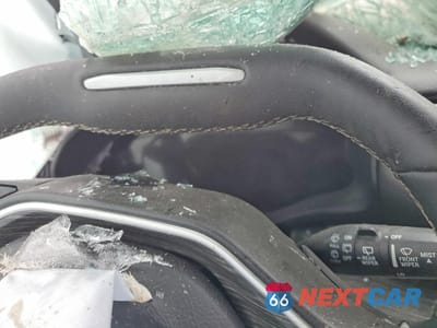 Zdjęcie 9 z 14 samochodu: 2022 JEEP WAGONEER SERIES II VIN:1C4SJVBT0NS182692 - miniatura