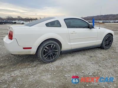 Trzecie zdjęcie samochodu z tyłu: 2005 FORD MUSTANG VIN:1ZVFT80N055191101 - miniatura