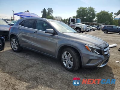 Czwarte zdjęcie samochodu z boku: 2017 MERCEDES-BENZ GLA 250 4MATIC VIN:WDCTG4GB2HJ304714 - miniatura