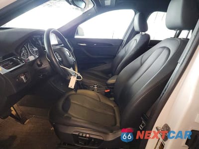 Zdjęcie 7 z 13 samochodu: 2018 BMW X1 XDRIVE28I VIN:WBXHT3C36J5K24740 - miniatura