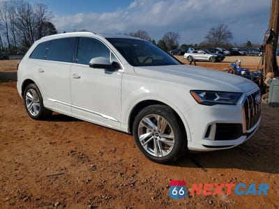 Czwarte zdjęcie samochodu z boku: 2022 AUDI Q7 PREMIUM PLUS VIN:WA1LXBF74ND012137 - miniatura