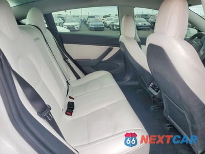 Zdjęcie 10 z 11 samochodu: 2019 TESLA MODEL 3 VIN:5YJ3E1EB8KF393748 - miniatura