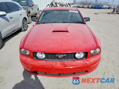 Piąte zdjęcie samochodu w środku: 2008 FORD MUSTANG GT VIN:1ZVHT82H985198651 - miniatura