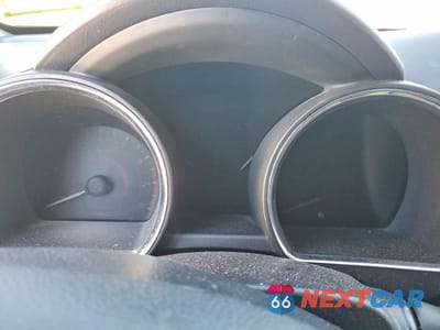 Zdjęcie 9 z 12 samochodu: 2013 TOYOTA HIGHLANDER BASE VIN:5TDBK3EHXDS261710 - miniatura