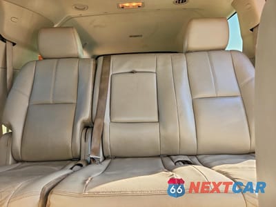 Zdjęcie 10 z 14 samochodu: 2013 GMC YUKON XL C1500 SLT VIN:1GKS1KE0XDR162119 - miniatura