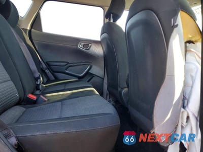 Zdjęcie 11 z 12 samochodu: 2021 KIA SOUL LX VIN:KNDJ23AUXM7773976 - miniatura