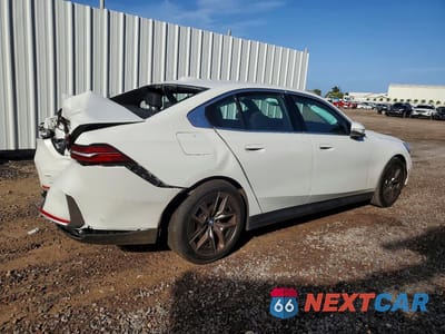 Trzecie zdjęcie samochodu z tyłu: 2026 BMW 530 I VIN:WBA43FJ06TCV63502 - miniatura