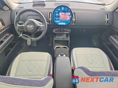 Zdjęcie 8 z 13 samochodu: 2025 MINI COUNTRYMAN S ALL4 VIN:WMZ23GA01S7P32395 - miniatura