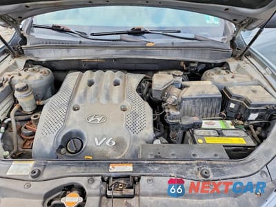 Zdjęcie 12 z 12 samochodu: 2008 HYUNDAI SANTA FE GLS VIN:5NMSG13D08H135855 - miniatura