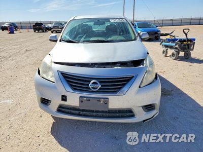 Piąte zdjęcie samochodu w środku: 2013 NISSAN VERSA 1.6 S VIN:3N1CN7AP0DL858213 - miniatura