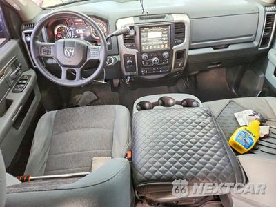 Zdjęcie 8 z 11 samochodu: 2015 RAM 2500 SLT VIN:3C6UR5ML6FG686064 - miniatura