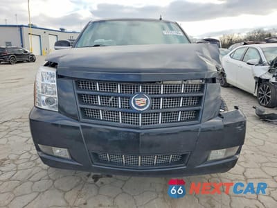 Piąte zdjęcie samochodu w środku: 2013 CADILLAC ESCALADE PREMIUM VIN:1GYS4CEF9DR244768 - miniatura