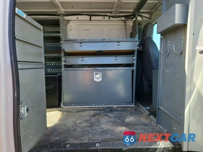 Zdjęcie 11 z 13 samochodu: 2010 FORD ECONOLINE E250 VAN VIN:1FTNE2EL9ADA09912 - miniatura