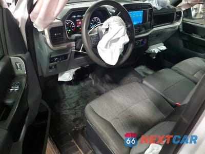 Zdjęcie 8 z 12 samochodu: 2023 FORD F150 VIN:1FTMF1EP6PKE06374 - miniatura
