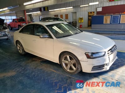 Czwarte zdjęcie samochodu z boku: 2013 AUDI S4 PREMIUM PLUS VIN:WAUBGAFL0DA208436 - miniatura