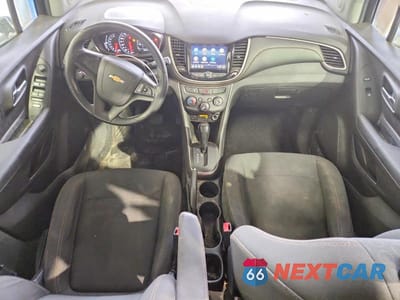 Zdjęcie 8 z 13 samochodu: 2018 CHEVROLET TRAX LS VIN:3GNCJKSB7JL221207 - miniatura