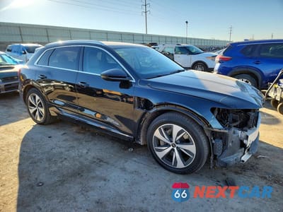 Czwarte zdjęcie samochodu z boku: 2024 AUDI Q8 E-TRON PREMIUM PLUS VIN:WA15AAGE6RB004317 - miniatura