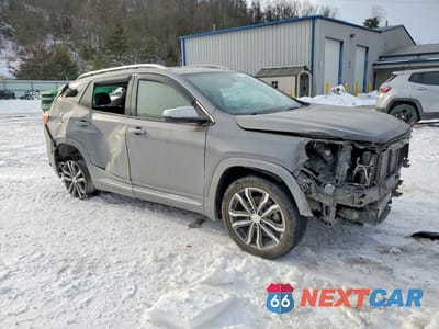 Czwarte zdjęcie samochodu z boku: 2019 GMC TERRAIN DENALI VIN:3GKALXEX5KL322914 - miniatura