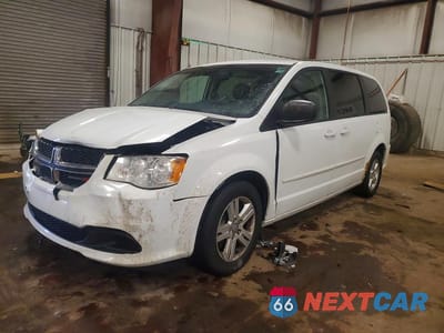 2015 DODGE GRAND CARAVAN SE 2C4RDGBGXFR517349 - główne zdjęcie licytacji z USA - miniatura