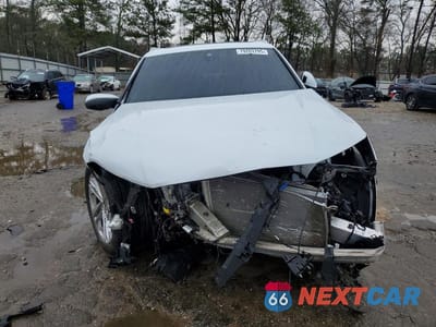 Piąte zdjęcie samochodu w środku: 2024 AUDI Q7 PREMIUM VIN:WA1ACBF77RD007667 - miniatura