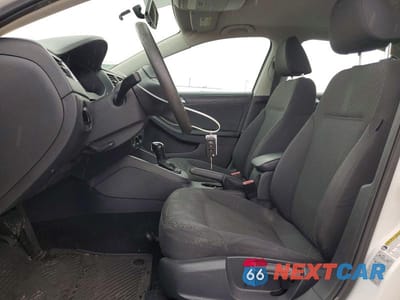 Zdjęcie 7 z 12 samochodu: 2013 VOLKSWAGEN JETTA BASE VIN:3VW2K7AJ2DM306068 - miniatura